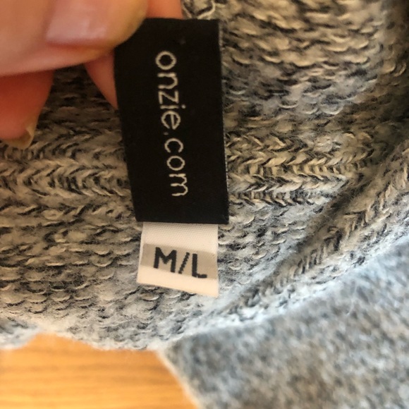 Onzie Varsity Sweater M/L Light Grey - Picture 8 of 10